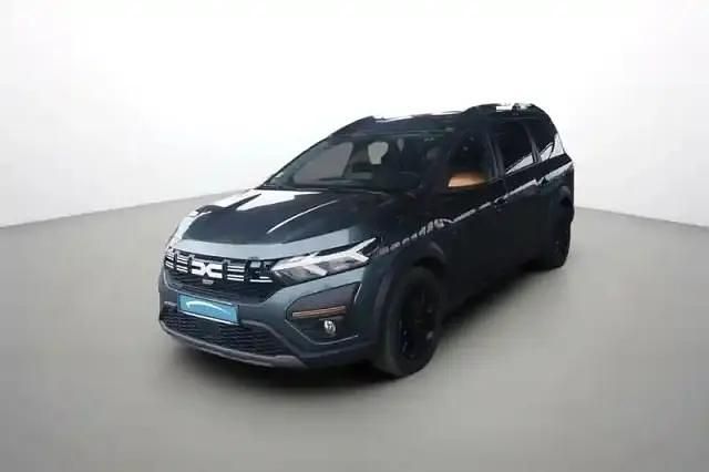 Vert cèdre Utilisé 2023 Dacia Jogger Monospace | 19 980 € (Bon prix) - Image 1/4