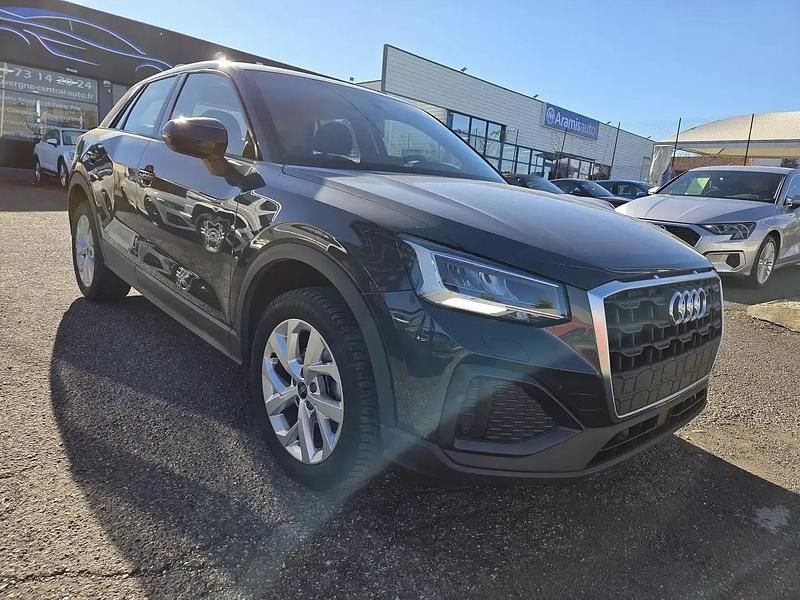 Gris Occasion 2023 Audi Q2 Design SUV | 24 390 € (Prix juste) - Image 1/4