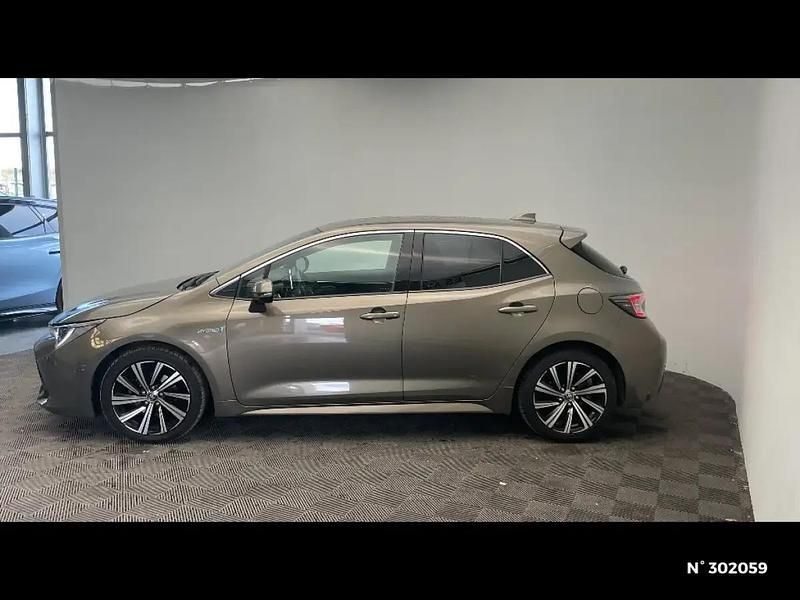 Occasion Toyota Corolla Design 122 ch (89 kW) 2021 Beige Citadine