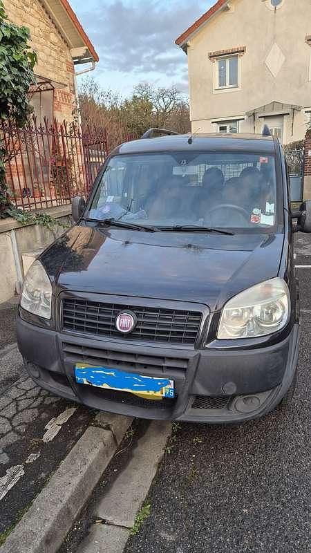Occasion Fiat Doblò 102 ch (75 kW) 2009 Noir Monospace