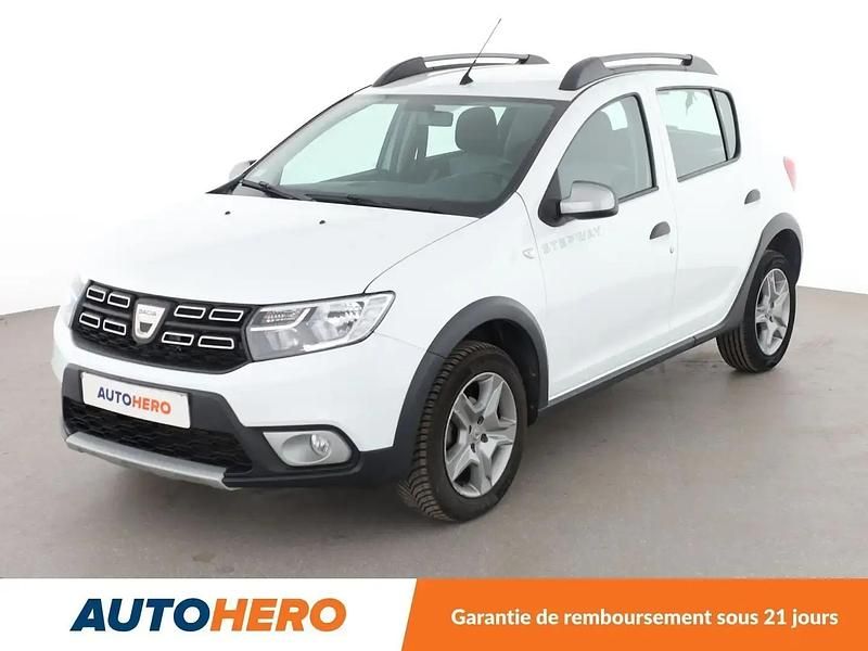 Blanc Utilisé 2017 Dacia Sandero Stepway Citadine | 12 090 € (Prix juste) - Image 1/2