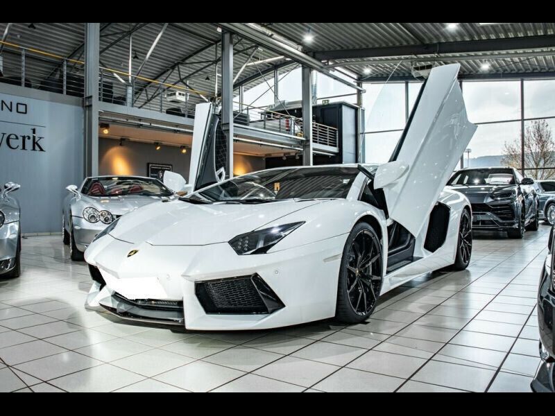 Blanc Utilisé 2011 Lamborghini Aventador Cabriolet | 274 600 € - Image 1/4