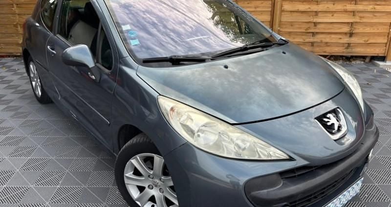 Utilisé 2006 Peugeot 207 Premium Citadine | 3 490 € (Prix juste) - Image 1/4