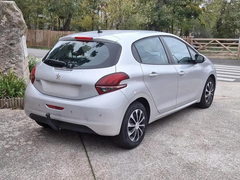 Occasion 2016 Peugeot 208 Active Citadine | 6 490 € (Bon prix) - Image 1/4