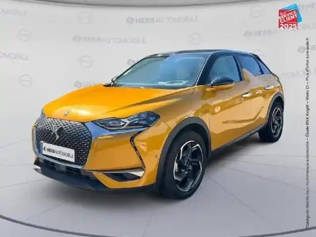 Or impérial (m) toit noir perla nera Occasion 2020 DS Automobiles DS3 Crossback Grand Chic SUV | 18 999 € (Prix juste) - Image 1/4