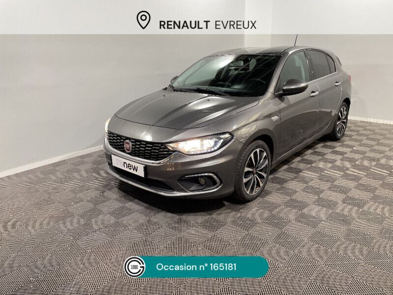 Gris Utilisé 2017 Fiat Tipo Lounge Berline | 10 470 € - Image 1/4