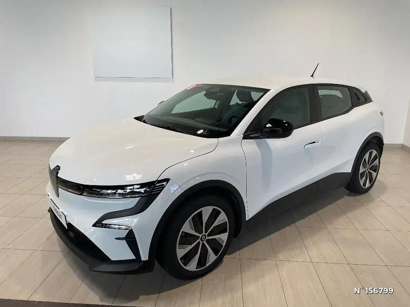 Blanc Occasion 2022 Renault Mégane IV Evolution | 23 990 € (Prix juste) - Image 1/4