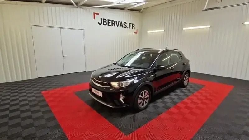 Noir Utilisé 2021 Kia Stonic Active SUV | 16 990 € (Prix juste) - Image 1/4
