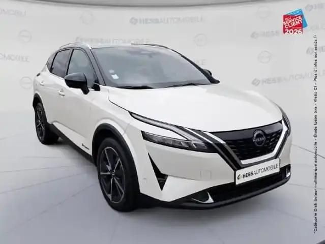 Occasion Nissan Qashqai Tekna 2023 Blanc lunaire toit noir SUV