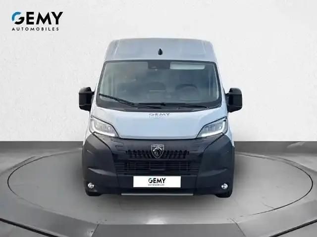 Occasion Peugeot Boxer S 2025 Gris expédition teinte pastel Van