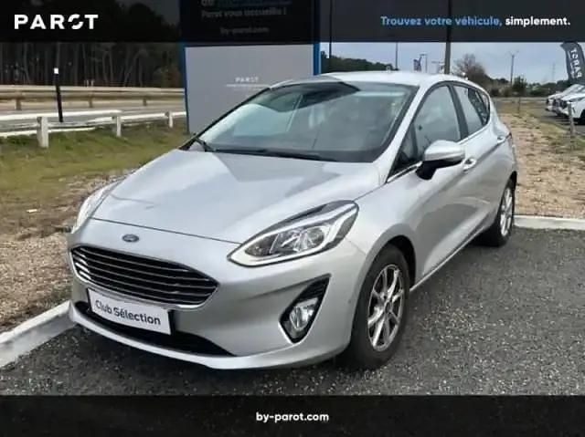 Gris clair Occasion 2021 Ford Fiesta Titanium X Berline | 13 690 € (Prix juste) - Image 1/4