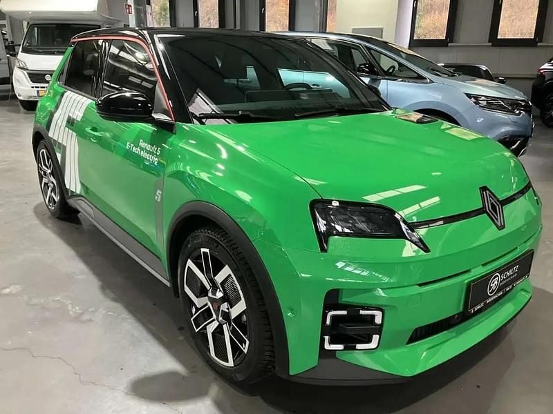 Vert Occasion 2024 Renault 5 E-Tech Techno Citadine | 27 682 € (Bon prix) - Image 1/4