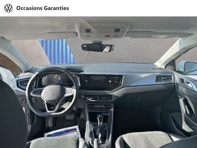Image 3/4