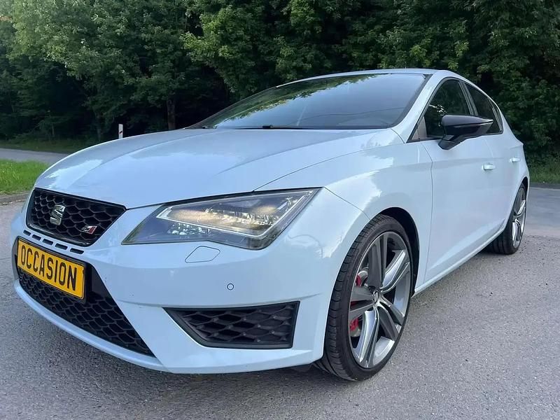 Blanc Utilisé 2016 Cupra Leon Berline | 14 990 € - Image 1/4