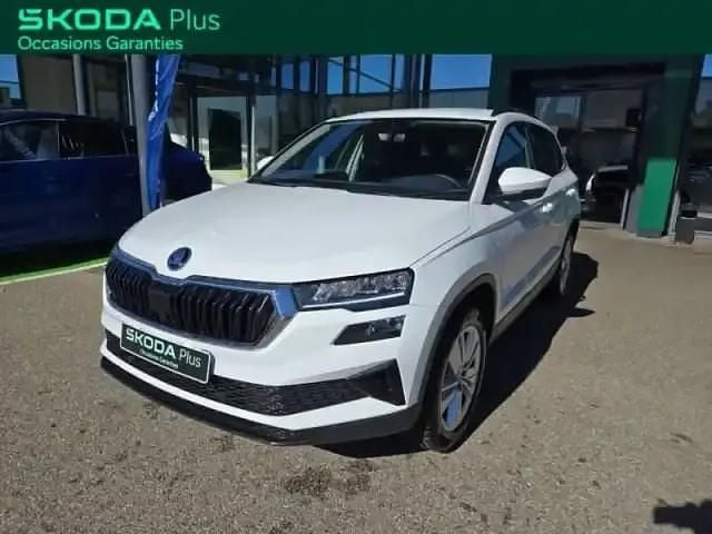 Blanc métallisé Utilisé 2025 Skoda Karoq Selection SUV | 31 870 € (Super prix) - Image 1/4