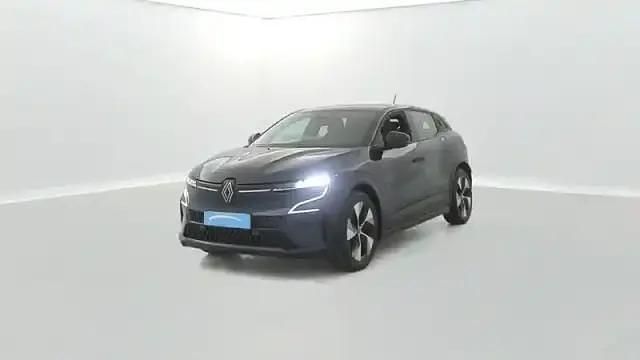 Bleu Occasion 2022 Renault Mégane Equilibre Berline | 17 990 € - Image 1/4