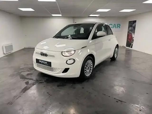 Blanc Utilisé 2022 Fiat 500e Action Citadine | 11 480 € (Bon prix) - Image 1/4