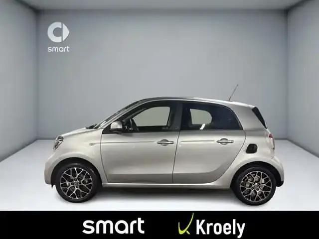 Occasion Smart ForFour Electric Drive 2021 Peinture argent cool silver m+ Berline
