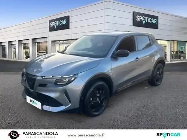 Occasion Alfa Romeo Junior Premium 2025 Gris arese métallisée SUV