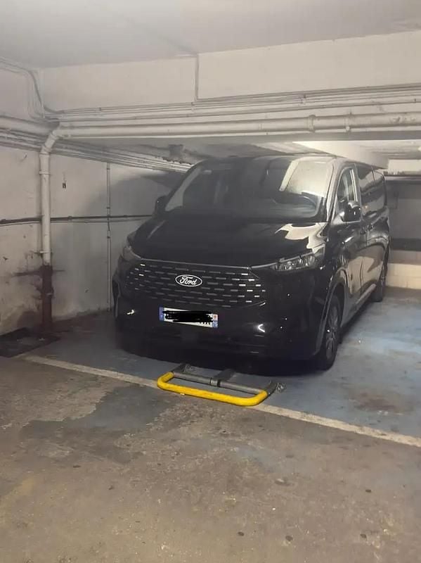 Occasion Ford Tourneo Custom Business Edition 170 ch (125 kW) 2024 Van