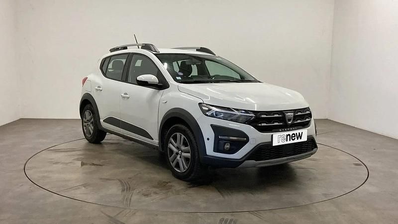 Blanc Occasion 2021 Dacia Sandero Comfort Citadine | 12 490 € (Prix juste) - Image 1/4