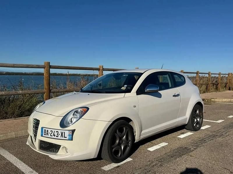 Blanc Utilisé 2010 Alfa Romeo MiTo Citadine | 4 999 € - Image 1/4