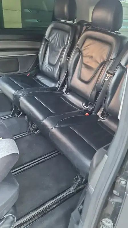 Noir Utilisé 2015 Mercedes V220 Avantgarde Monospace | 26 500 € (Prix cher) - Image 1/4