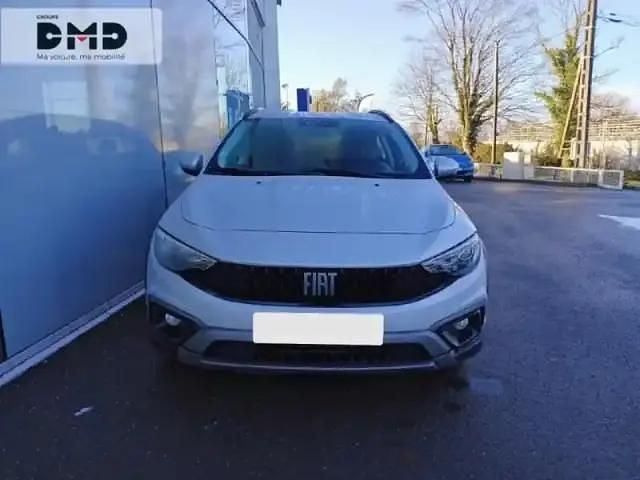 Occasion Fiat Tipo Cross 2021 Gris maestro métallisé Berline
