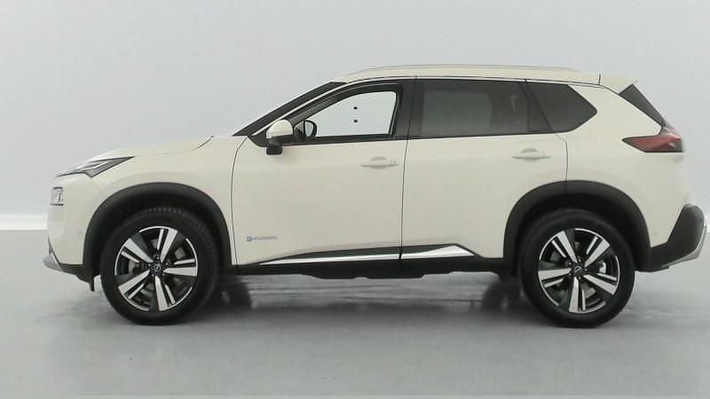 Image 2/4
