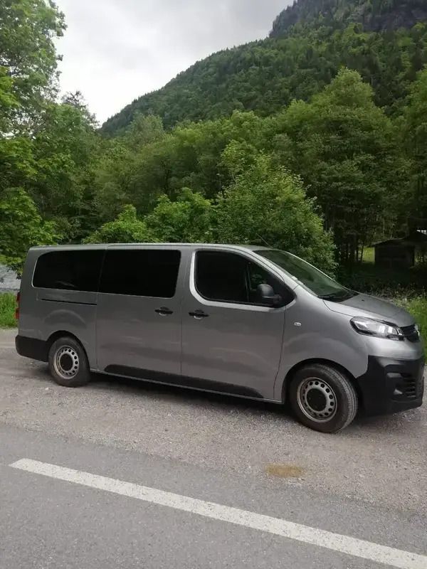 Image 2/4