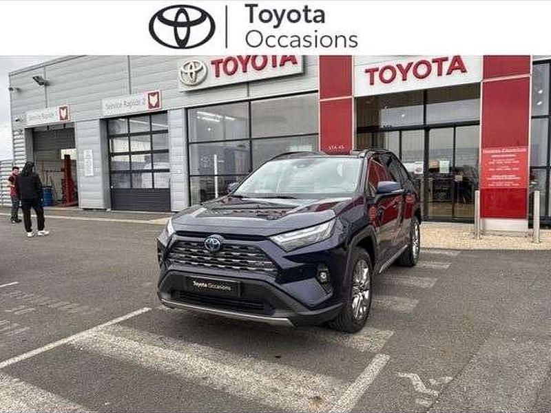 Bleu de prusse métallisé Occasion 2024 Toyota RAV4 Hybrid Lounge SUV | 42 900 € (Prix juste) - Image 1/1