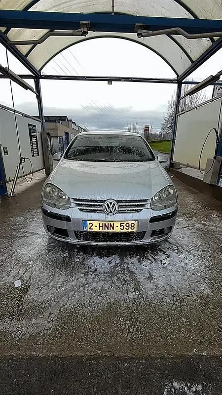 Occasion 2004 VW Golf Berline | 2 500 € (Prix juste) - Image 1/4