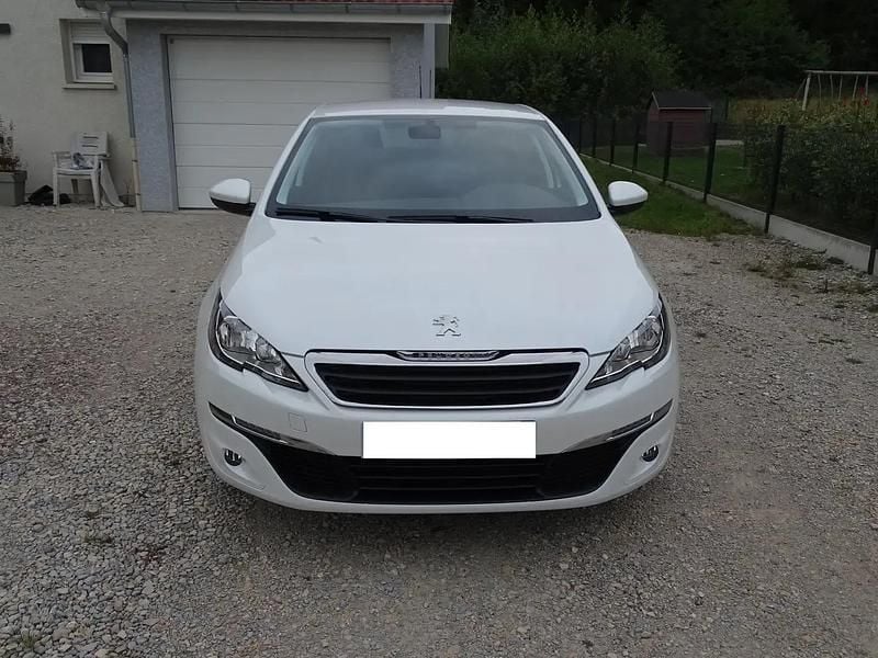 Blanc Utilisé 2016 Peugeot 308 S Berline | 9 900 € (Prix juste) - Image 1/4