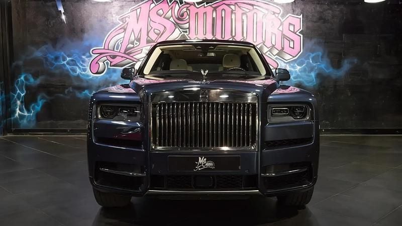 Bleu Utilisé 2020 Rolls Royce Cullinan SUV | 295 900 € - Image 1/4