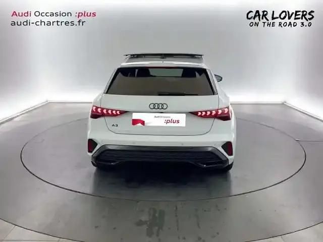 Occasion Audi A3 S-Line 150 ch (110 kW) 2025 Blanc glacier métallisé Berline