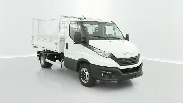 Nouvelle 2025 Iveco Daily | 67 380 € (Prix juste) - Image 1/1