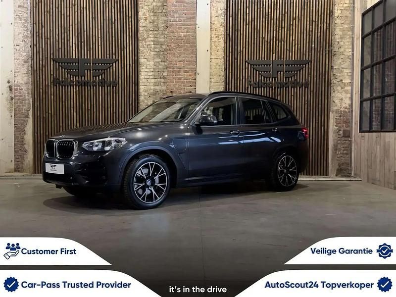 Gris Utilisé 2021 BMW X3 SUV | 35 990 € (Prix juste) - Image 1/4