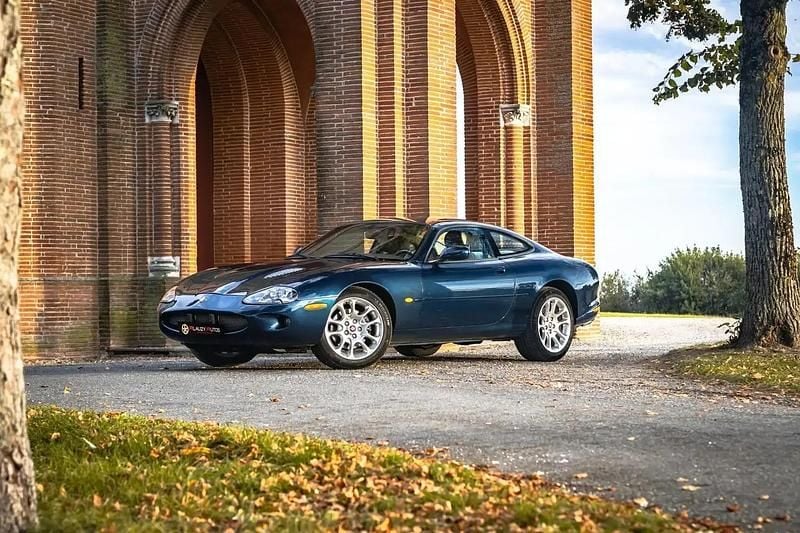 Bleu Occasion 2001 Jaguar XK8 R Coupé | 24 900 € - Image 1/4