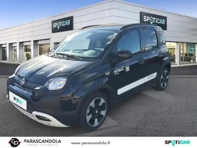 Noir cinema pastel extrasérie Nouvelle 2025 Fiat Panda Cross Cross Citadine | 18 500 € - Image 1/4