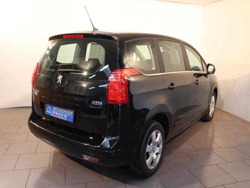 Occasion Peugeot 5008 Active 112 ch (82 kW) 2011 Noir Monospace