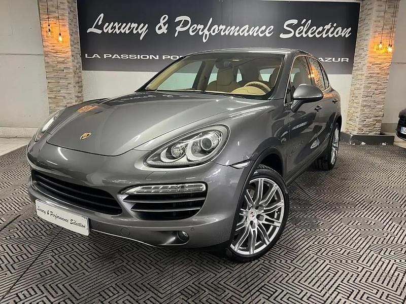 Gris Utilisé 2011 Porsche Cayenne SUV | 34 990 € (Prix juste) - Image 1/4