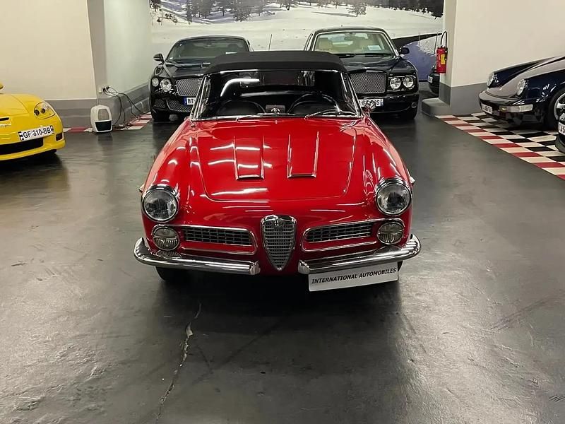 Occasion Alfa Romeo 2000 116 ch (85 kW) 1959 Rouge Cabriolet