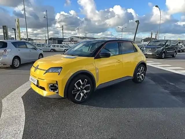 Jaune pop!/toit noir etoile Occasion 2025 Renault 5 E-Tech Berline | 32 900 € (Prix juste) - Image 1/4