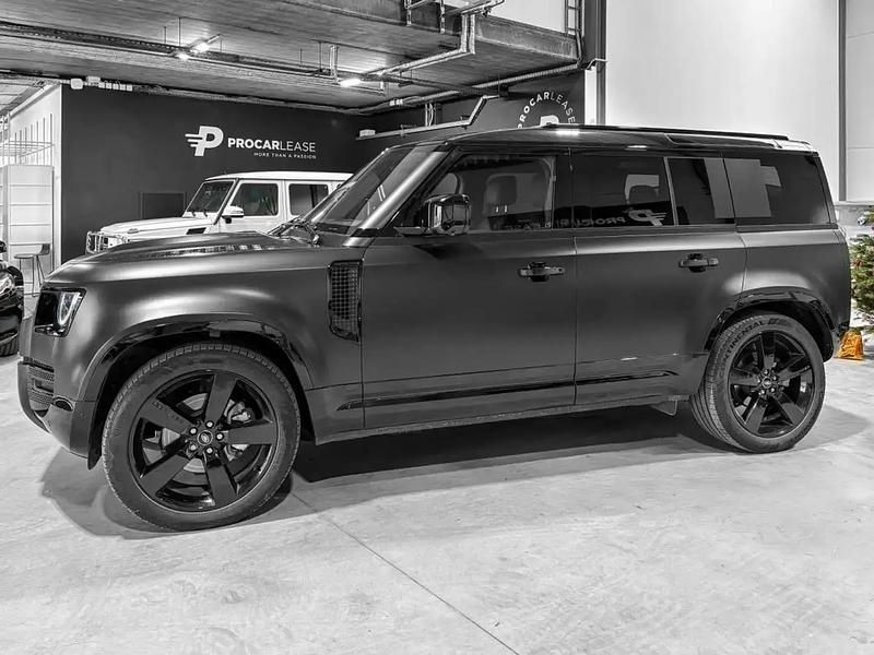 Occasion Land Rover Defender SE Dynamic 249 ch (183 kW) 2025 Noir SUV