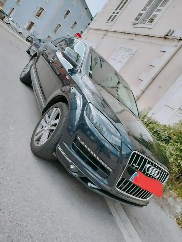 Bleu Occasion 2011 Audi Q7 S-Line SUV | 18 900 € (Prix juste) - Image 1/4