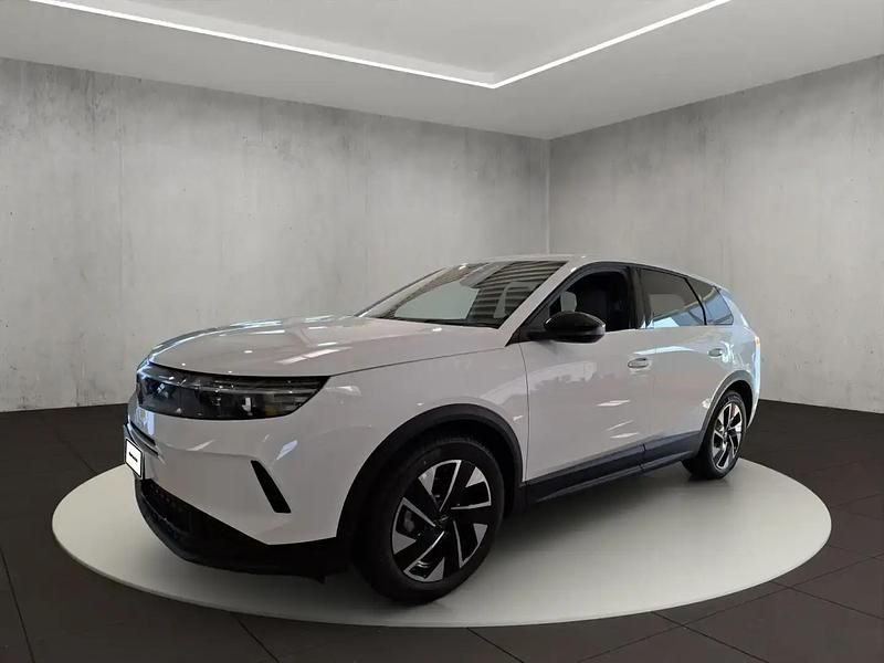 Blanc Nouvelle 2025 Opel Grandland X SUV | 34 950 € (Prix juste) - Image 1/4