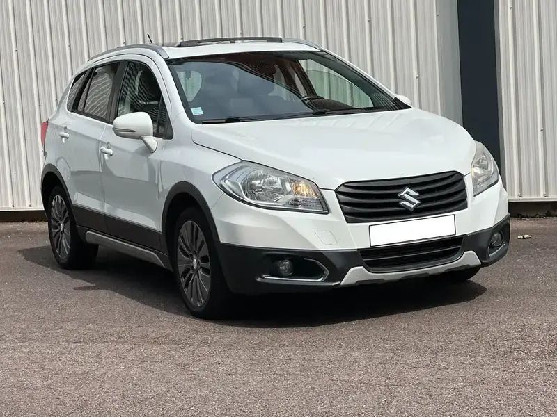 Utilisé 2015 Suzuki SX4 GL SUV | 7 990 € - Image 1/4