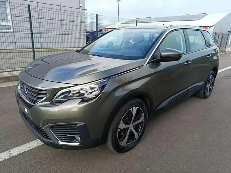Gris Occasion 2018 Peugeot 5008 Active SUV | 14 900 € (Bon prix) - Image 1/4