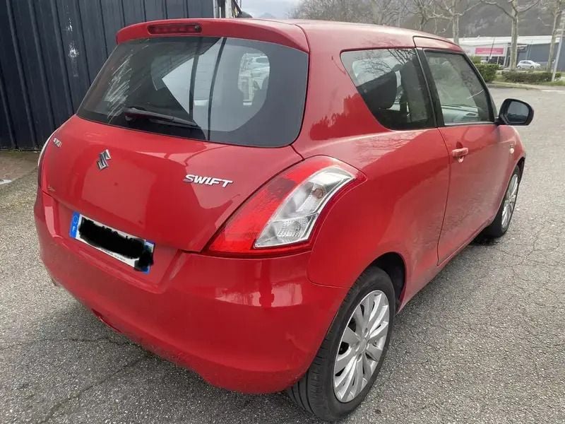 Utilisé 2014 Suzuki Swift Berline | 5 890 € - Image 1/4