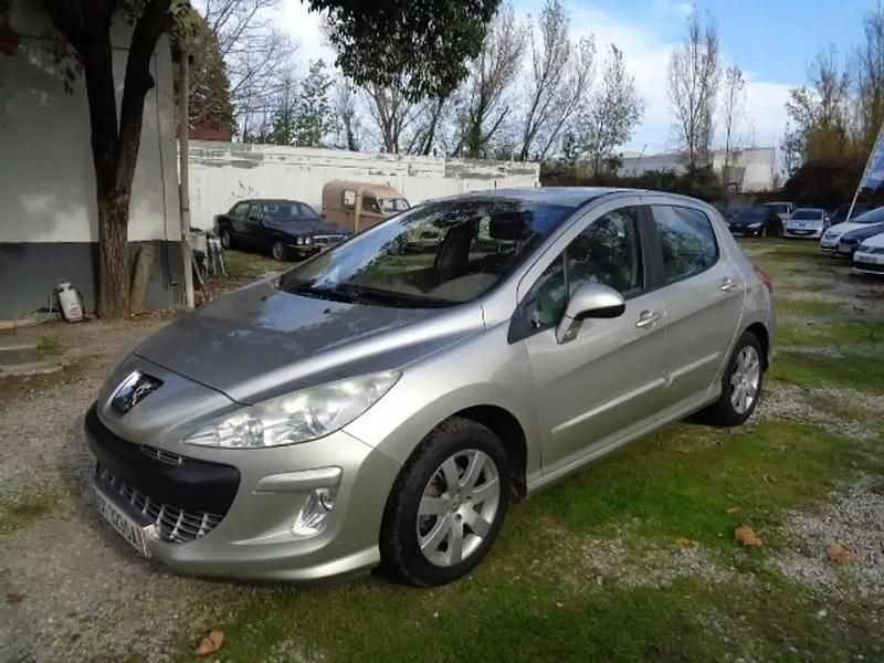 Gris Utilisé 2008 Peugeot 308 Premium Berline | 4 900 € (Prix juste) - Image 1/4